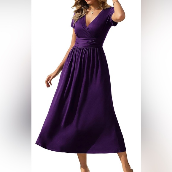 Dresses & Skirts - Purple Maxi Dress